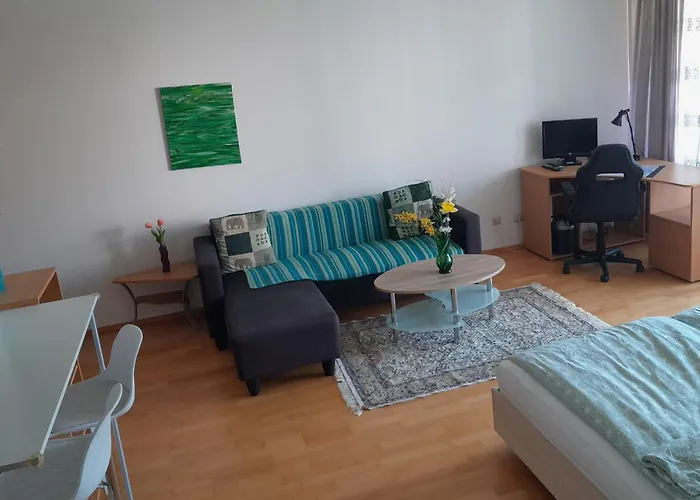 Apartmán Serviced With Sunny Balcony